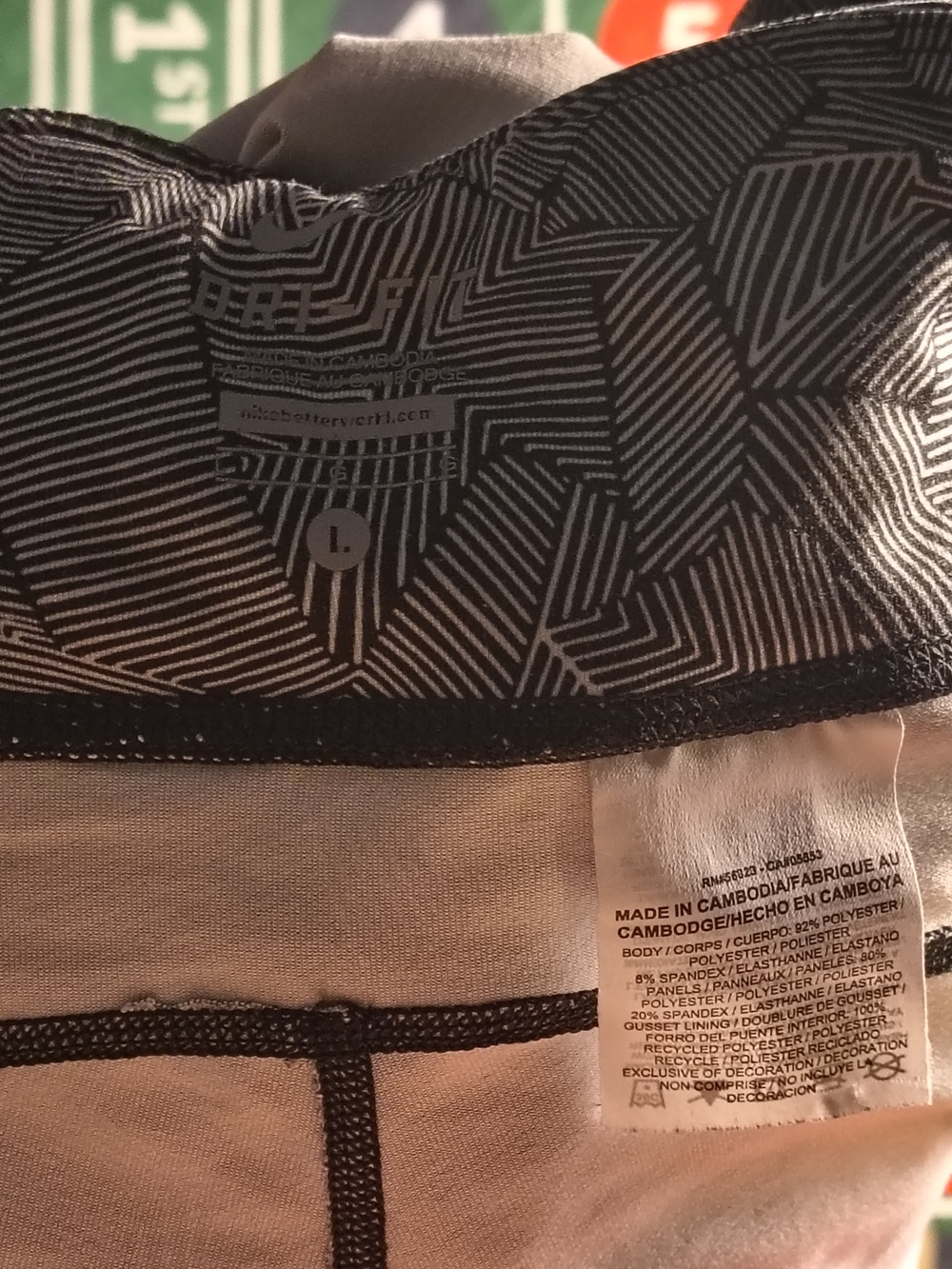 Nike Running Geometric Mesh Capri Leggings Womenâs L Black Gray - Picture 11 of 11